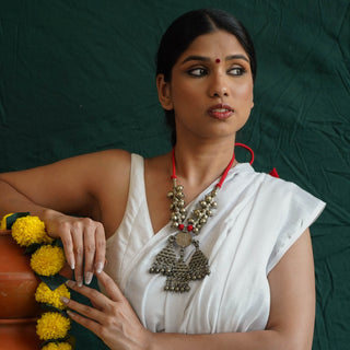 The Gauri Lambani Necklace with Red Threads