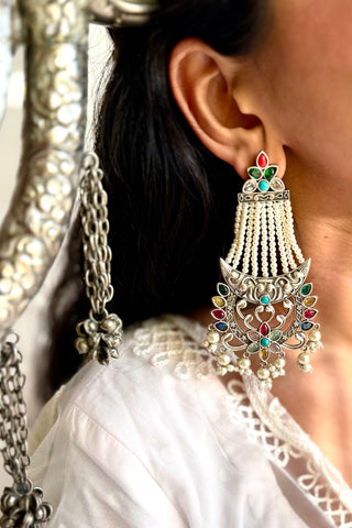Nargis Heritage Jhumke