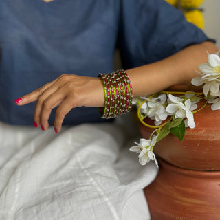Gudhal Aur Sukusum Bangle Stack (Set of 12)