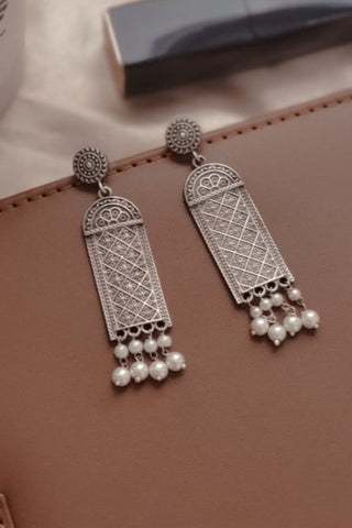 Naazuk Jharokha Lightweight Earrings
