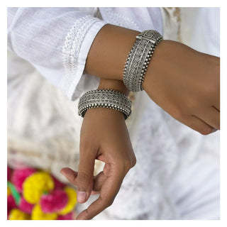 Ameena Jaipuri Kangan