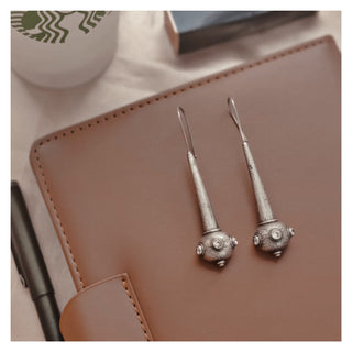 Teekhi Teekhi Earrings