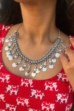 Load image into Gallery viewer, Chanchal Metallic Necklace
