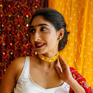 Peeli Dhoop Fabric Choker