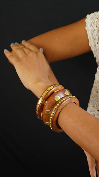 Aara | Vintage Wooden & Resin Bangle Stack