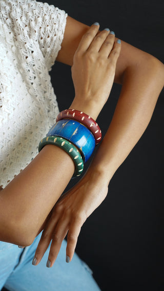 Benazir | Vintage Wooden & Resin Bangle Stack