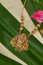 Load image into Gallery viewer, Gayathri Necklace Set

