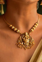 Load image into Gallery viewer, Gayathri Necklace Set
