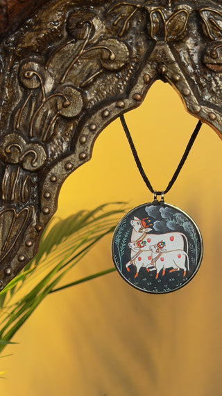 Nandishaam Pichwai Pendant | Tasveeron Wale Haar