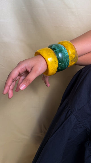 Anaida | Vintage Wooden & Resin Bangle Stack