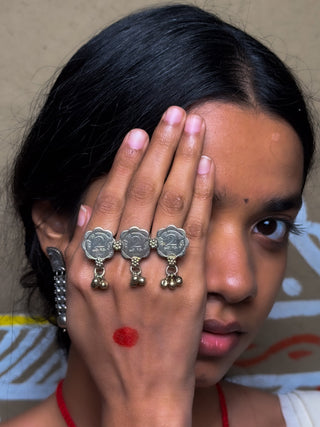 Sikkon Wali Angoothi - Traditional Lambani Vinte Rings