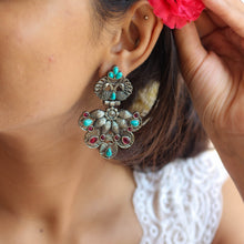Load image into Gallery viewer, Madhuri Heritage Stone Work  Earring
