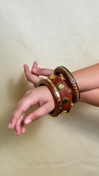Aara | Vintage Wooden & Resin Bangle Stack
