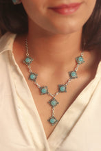 Load image into Gallery viewer, The Stone Work Necktie Choker Set

