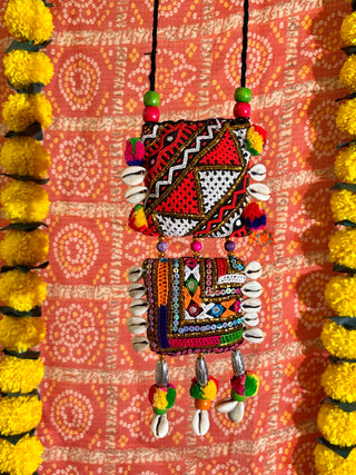 Devika | Tedhe Medhe | JanpathOnline Patchwork Necklace