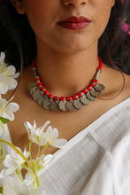 Load image into Gallery viewer, Laal Sikkon Ki Ladi  Necklace
