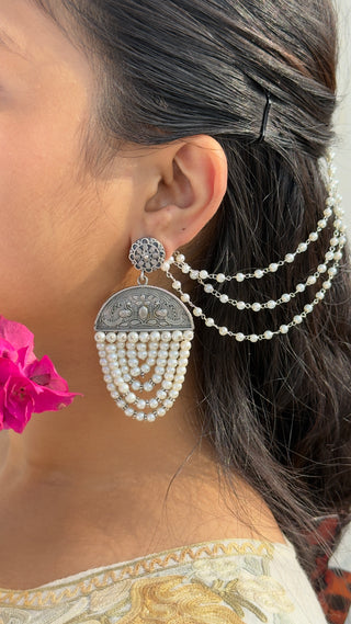 Noor-e-Moti Jaipuri Jhumka with Pearl Sahara