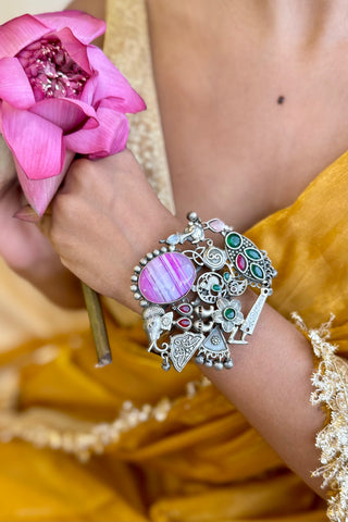 Aashvini - The Statement One of a Kind Wristcuff |  Mukhtalif