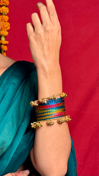 Rangon Ki Jhilmil Stack with Ghunghroo Bangles Stack