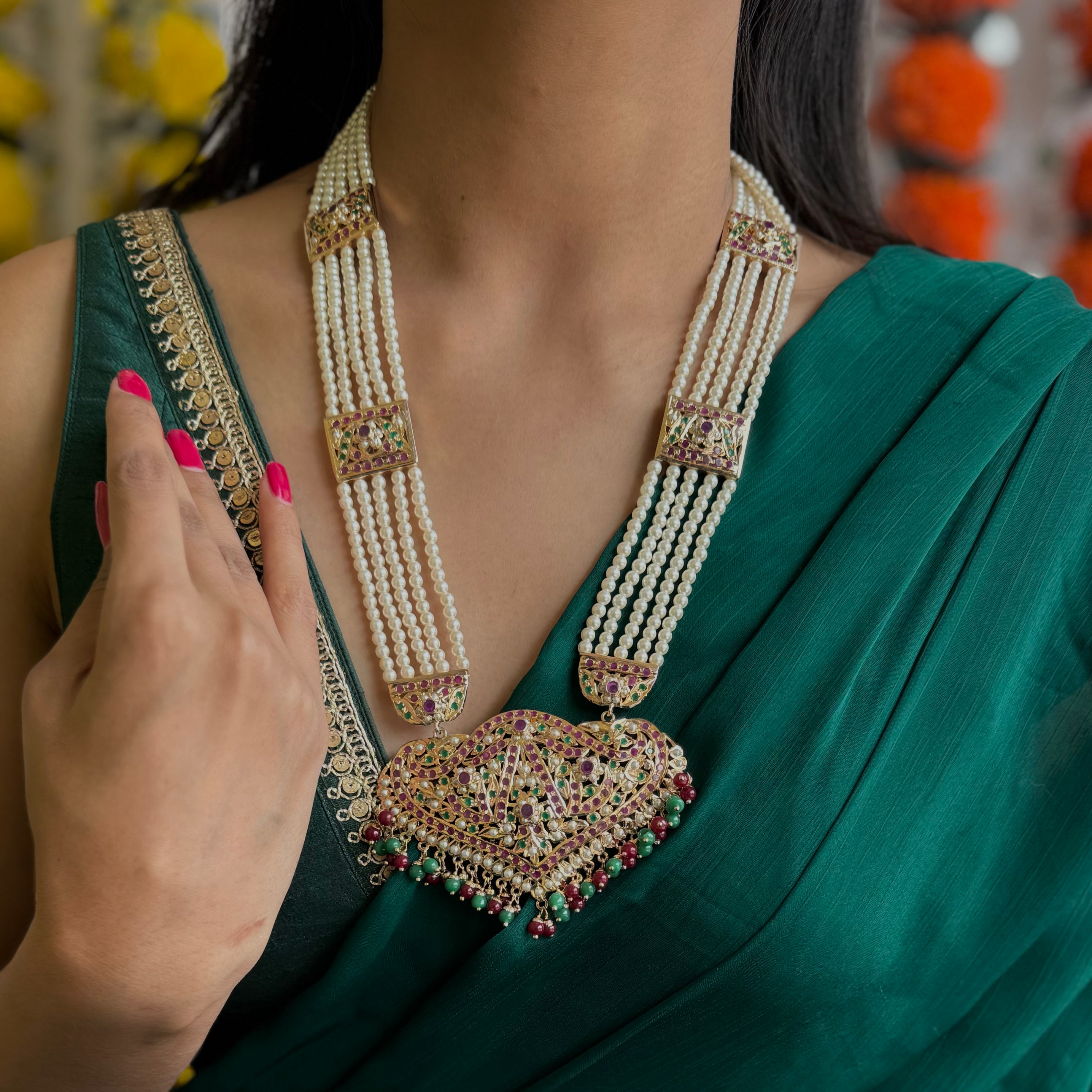 Dhage ka bargain necklace