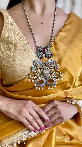 Laali | One of a Kind Vintage Pendant Necklace with Earrings