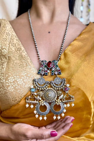Laali | One of a Kind Vintage Pendant Necklace with Earrings