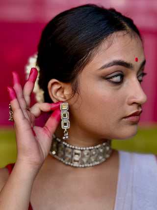 The Sheesh Mirrorwork Choker wih Earrings