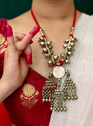 The Gauri Lambani Necklace with Red Threads