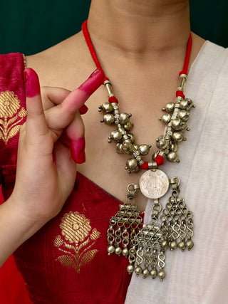 The Gauri Lambani Necklace with Red Threads