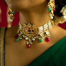 Load image into Gallery viewer, Vijaya | Kundan Statement necklace with Pearl Strings | Kanak ~ Kundan for Teej
