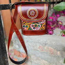 Load image into Gallery viewer, Veera Kutchi Bag
