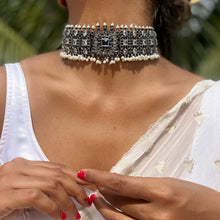 Load image into Gallery viewer, Maharani Stone Work Choker || Shaam Rangeen || Diwali Evening Wear Edit

